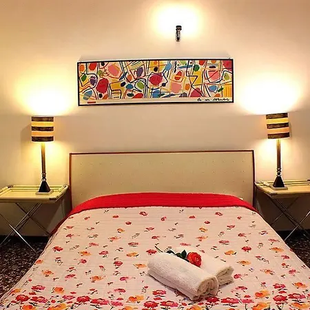 Nocleg ze śniadaniem Art Dreams 3*